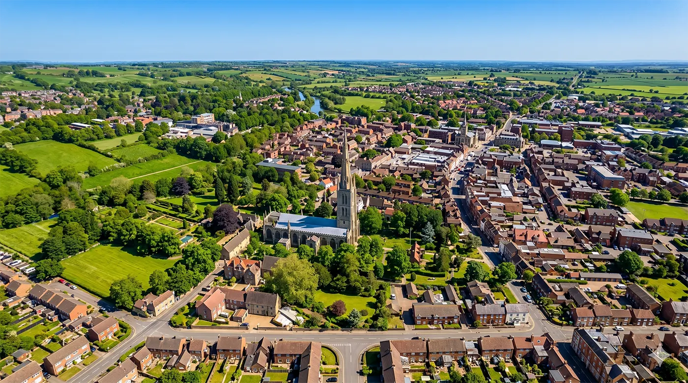 You are currently viewing Removals in Grantham – Local Area, Costs & What to Expect from Your Move (2026)